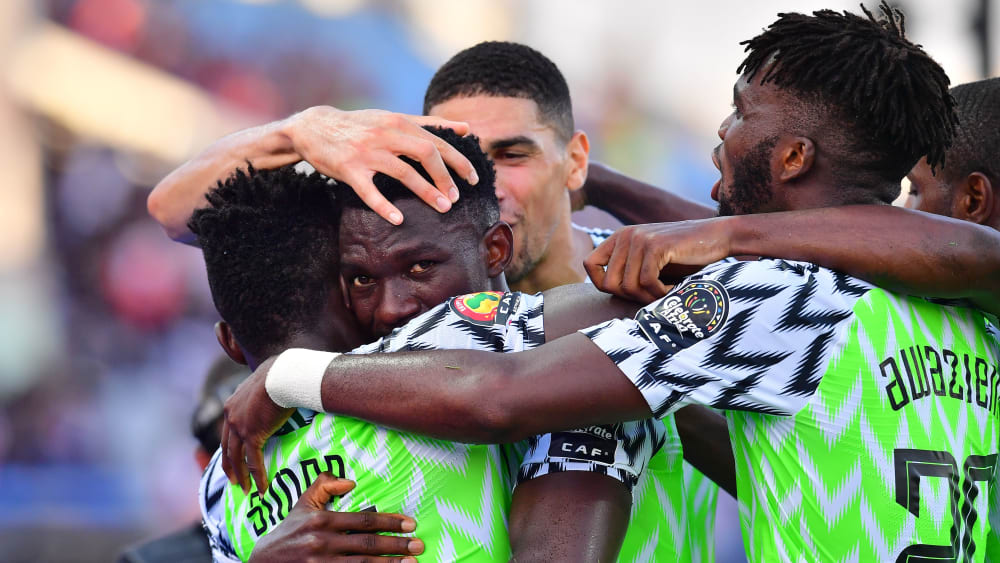Kenneth Omeruo (Mitte)