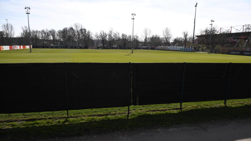 Noch ist das Trainingsgelände des 1. FC Union Berlin verwaist. Für den 6. April hoffen die Eisernen, dass es hier weitergeht.