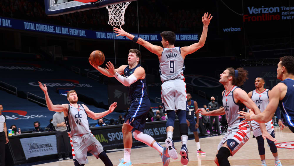 Kaum zu stoppen: Luka Doncic zieht in Washington zum Korb.