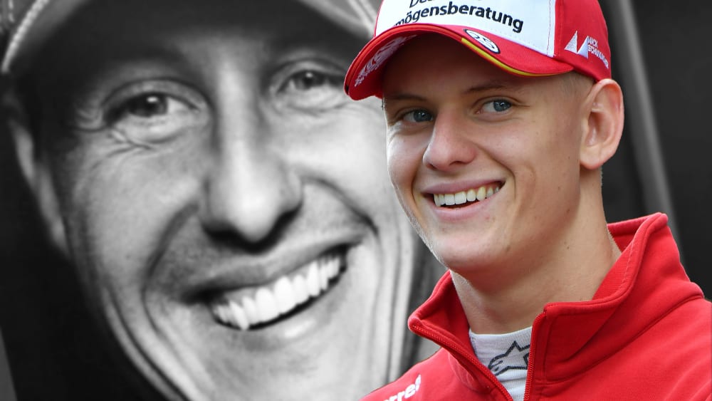 Mick Schumacher macht es seinem Vater Michael gleich und startet in der Formel 1. 