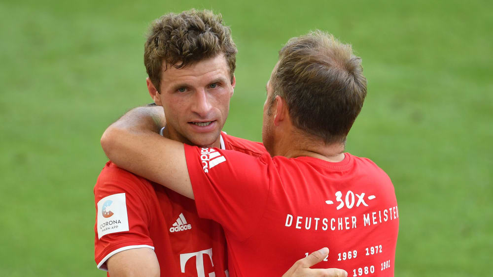 "Wir alle wissen jetzt wieder genau, was wir auf dem Platz machen wollen": Thomas Müller mit Hansi Flick.