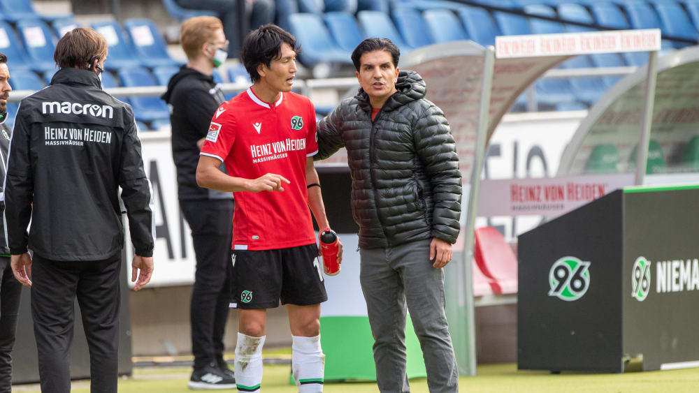 Hannovers Trainer Kenan Kocak hofft auf einen Einsatz von Genki Haraguchi. 