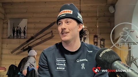 Der Swiss-Ski-Athlet in der kleinen Medienrunde