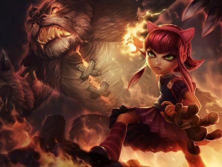 Annie besitzt starke magische Fähigkeiten und bekleidet in LoL darum häufig die Rolle des Mid-Laners als APC
