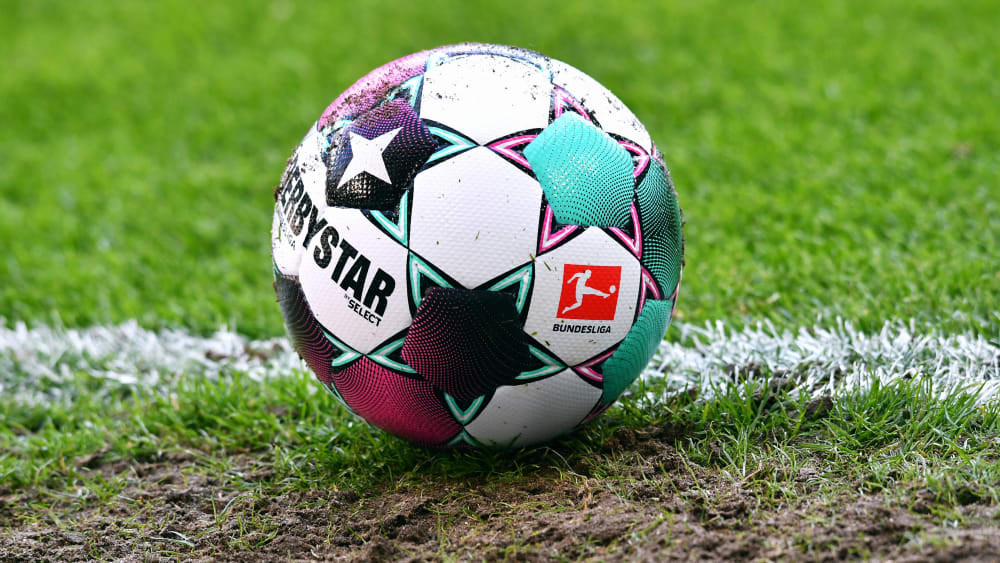 Bundesliga und 2. Liga langfristig mit Spielball von ...
