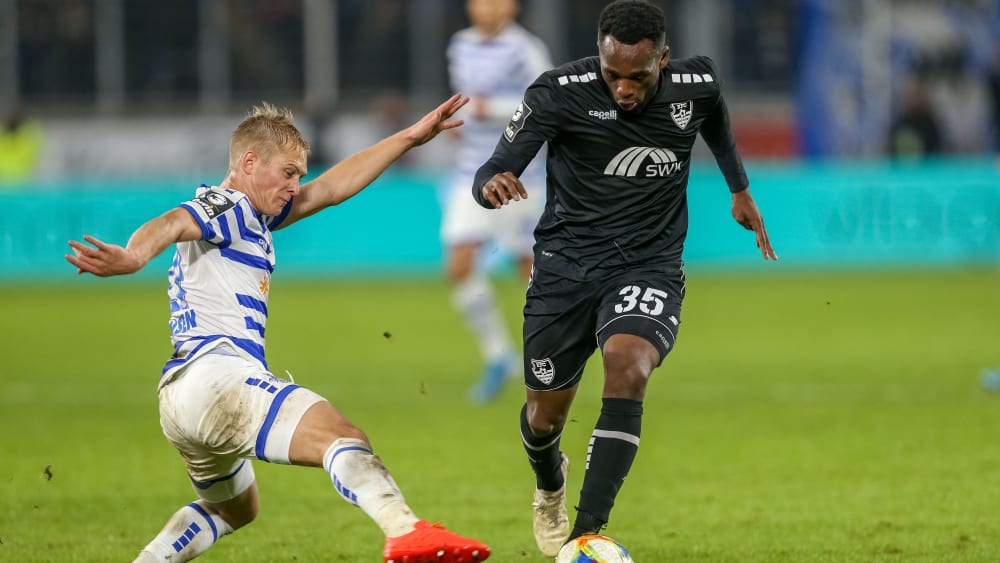 Belebte das Uerdinger Offensivspiel, hatte aber seine Nerven nicht im Griff: Osayamen Osawe.