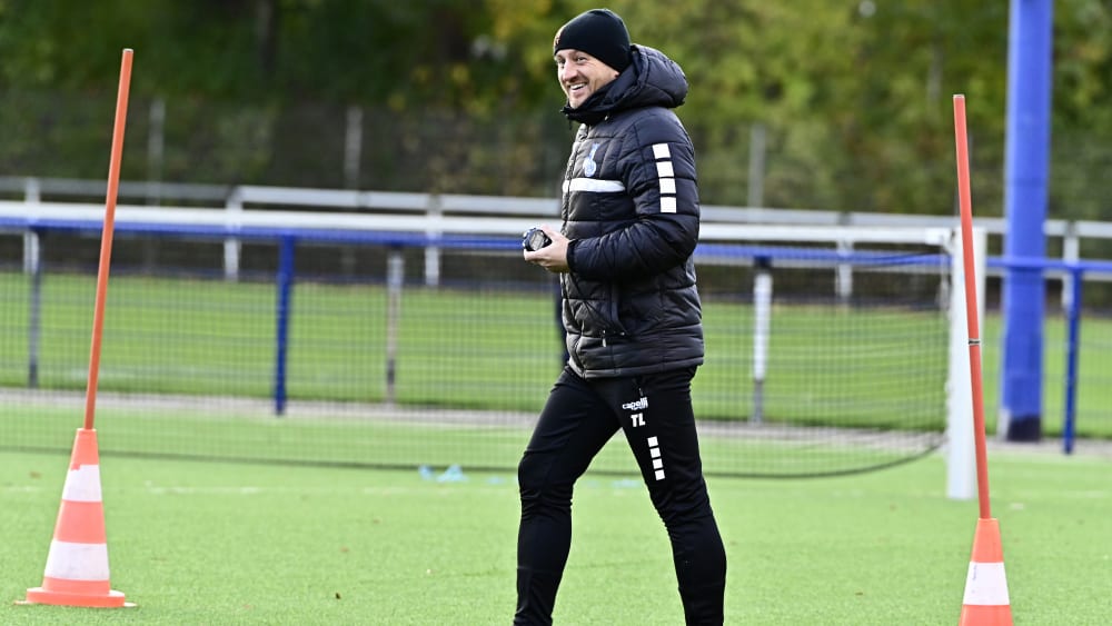 MSV Duisburg-Trainer Torsten Lieberknecht im Training.
