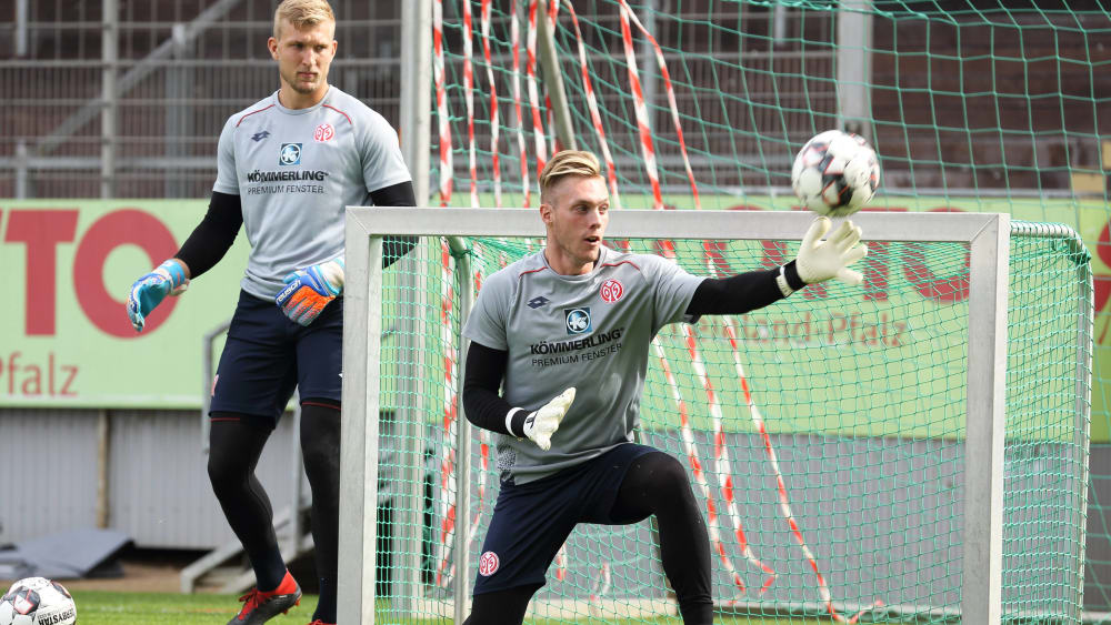 Wachablösung: Robin Zentner (li.) ist die neue Nummer eins bei Mainz. Florian Müller muss erst einmal auf die Bank.