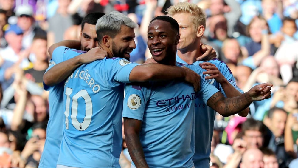Bejubeln das 1:0: Raheem Sterling (2.v.re.) traf zur Führung.