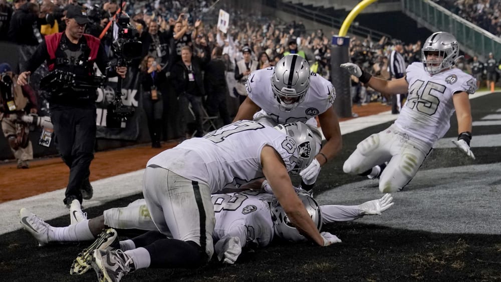 Oakland feiert mit Josh Jacobs