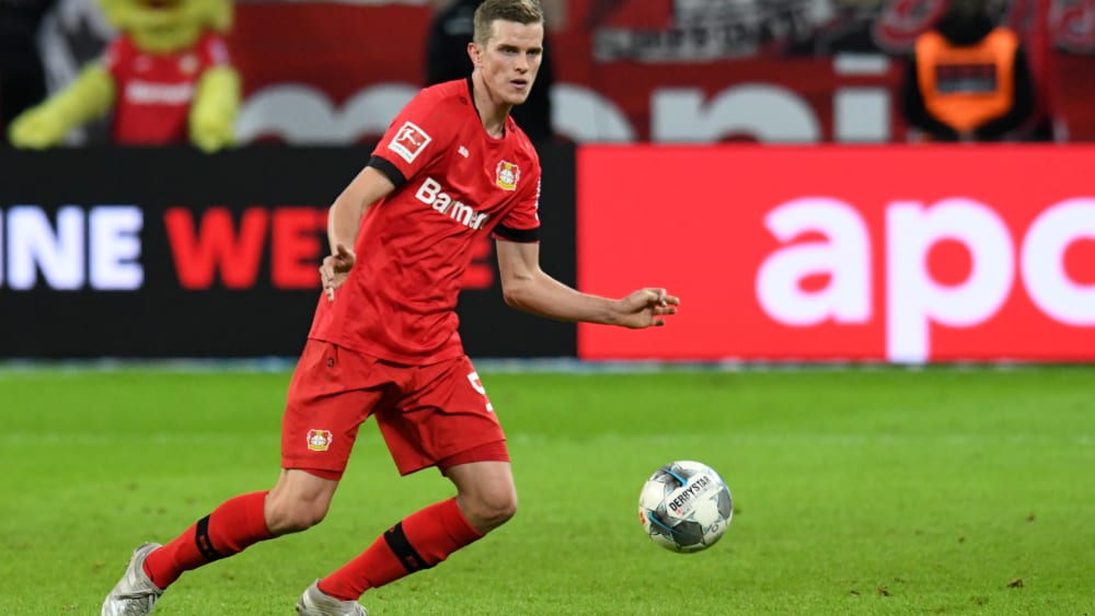 Sven Bender, Abwehrchef von Bayer Leverkusen, soll Bayerns Topstürmer Robert Lewandowski stoppen.