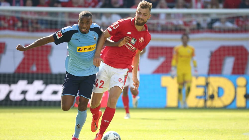 Alexander Hack gegen Alassane Plea