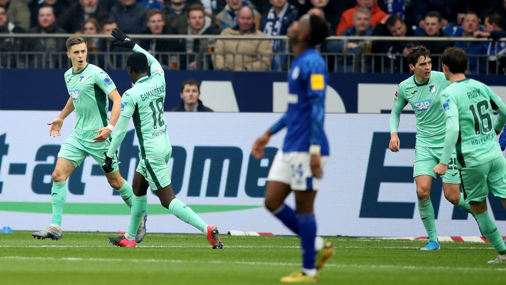 Hoffenheims Christoph Baumgartner erzielt das 1:1