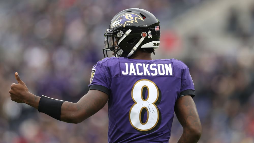 Lamar Jackson ist Quarterback der Baltimore Ravens.