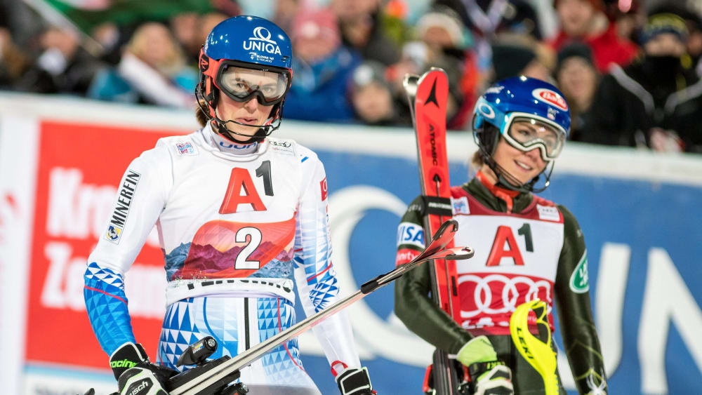 Petra Vlhova (links) und Mikaela Shiffrin (rechts) beim Wettkampf in Flachau