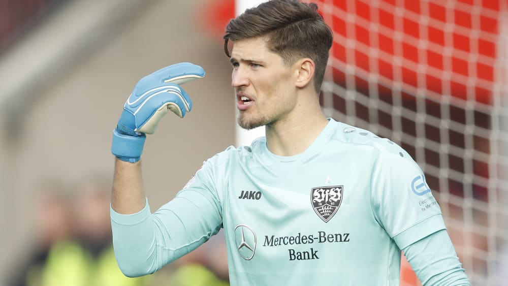 VfB-Keeper Gregor Kobel fordert seine Vorderleute zu mehr Konstanz auf