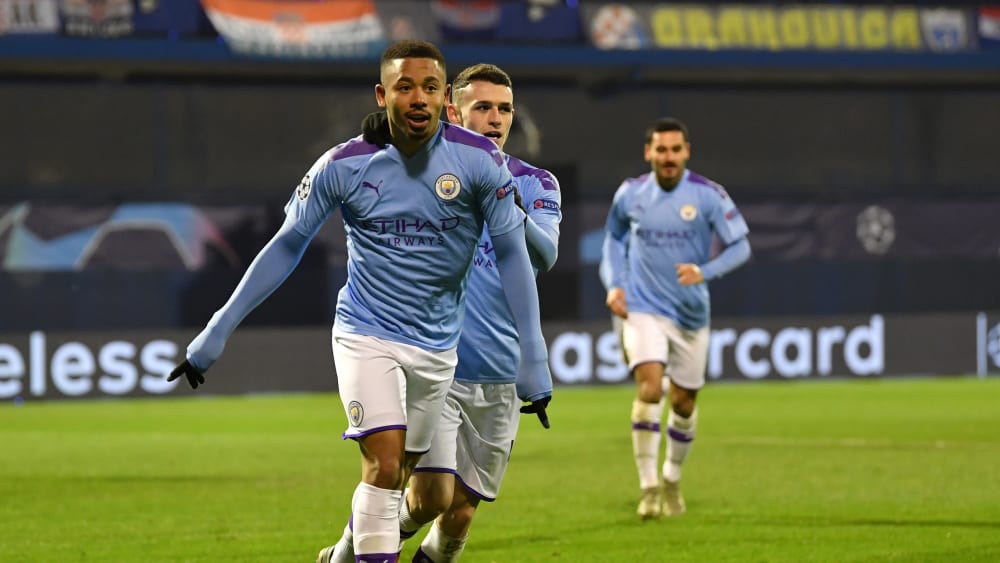 Sorgte mit seinem Dreierpack fast im Alleingang für den Auswärtssieg: Gabriel Jesus (hinter ihm: Phil Foden).