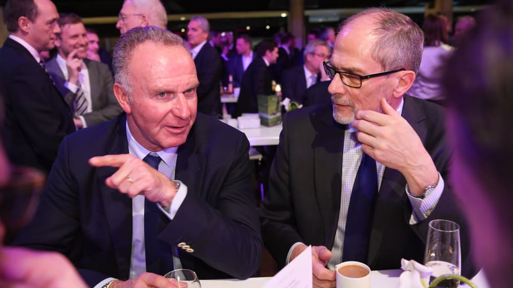 Bayern-Boss Karl-Heinz Rummenigge im Gespräch mit Lars-Christer Olsson.