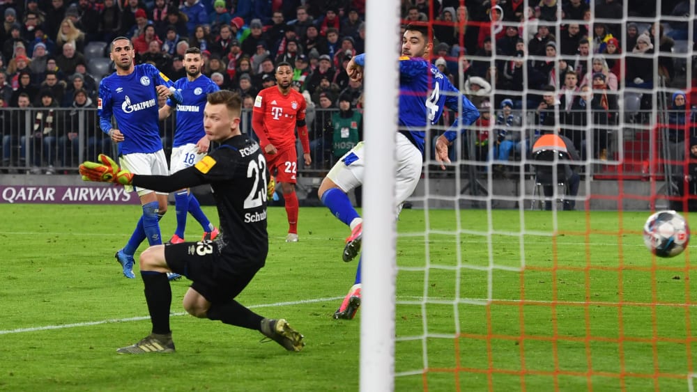 Schalke-Torwart Markus Schubert hat beim 0:5 in München zweimal gepatzt.