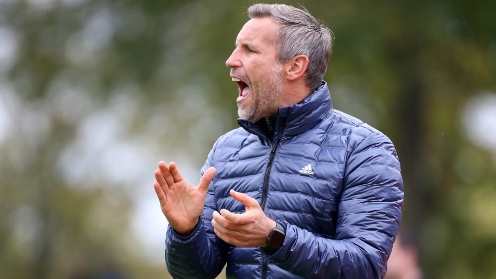 Bleibt positiv: Schweinfurts Trainer Timo Wenzel.