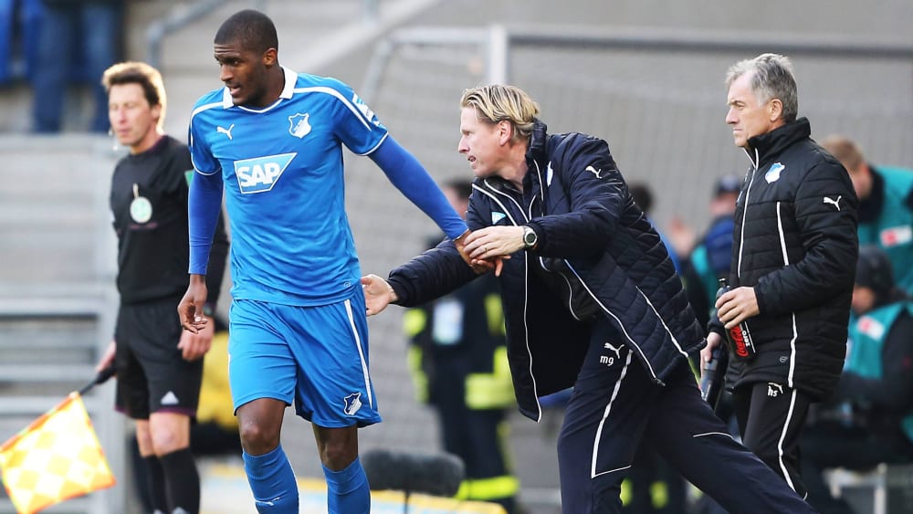 Anthony Modeste wird von Markus Gisdol aufgemuntert