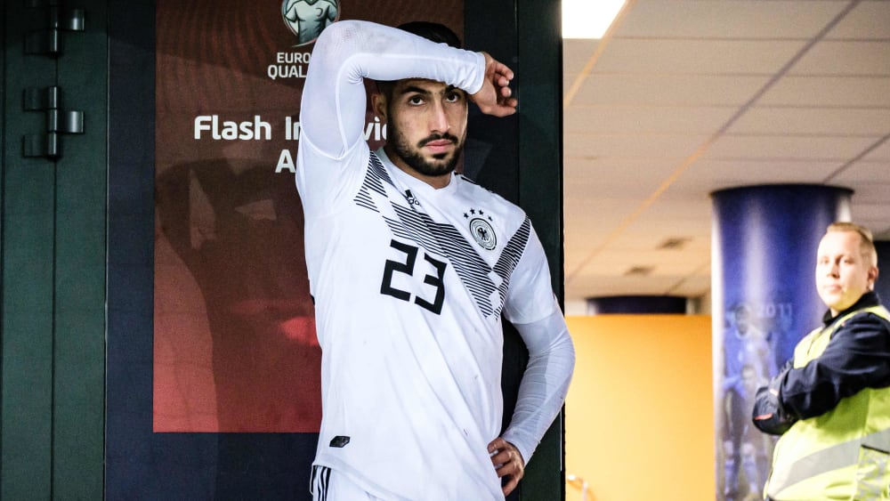 Emre Can nach seinem Platzverweis in Estland