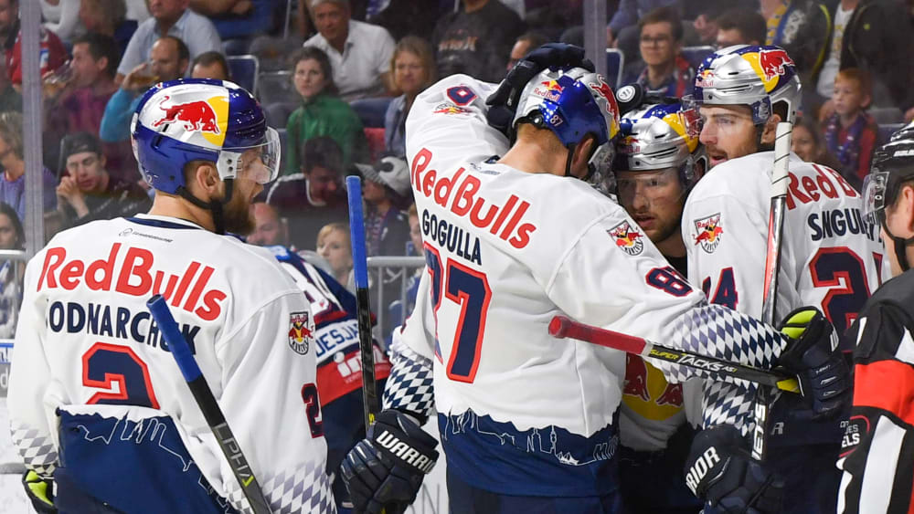 Die Spieler vom EHC Red Bull München