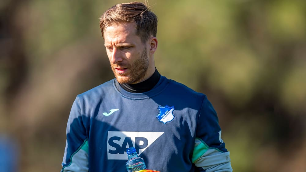 Er muss sich einer Operation unterziehen: 1899-Keeper Oliver Baumann.