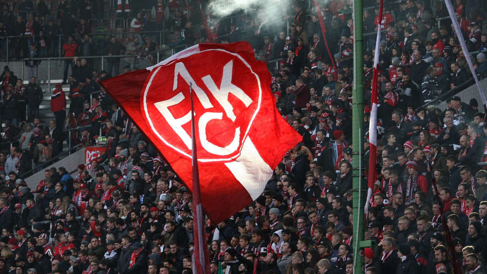 Fans des 1. FC Kaiserslautern hoffen auf einen baldigen Aufstieg