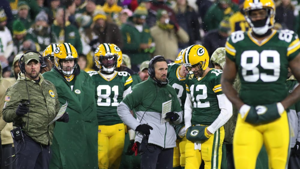 Matt LaFleur (Mitte) ist Head Coach der Green Bay Packers.