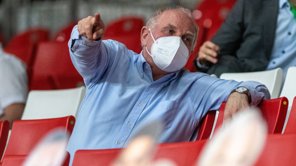 Uli Hoeneß: Den Pokal im Basketball muss der FC Bayern ...