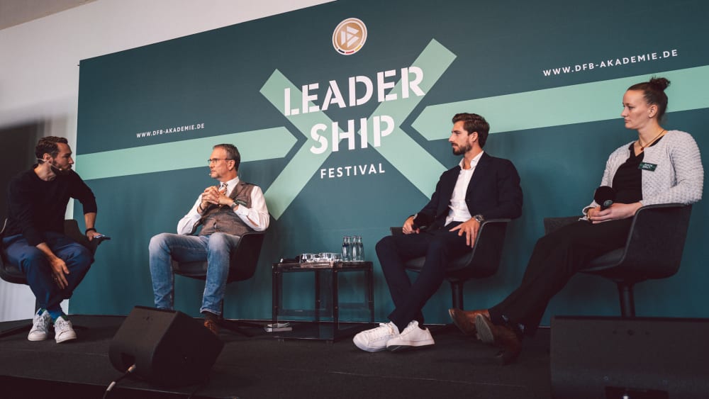 Sven Voss, Mark Hübner-Weinhold, Kevin Trapp und Almuth Schult beim Leadership-Festival des DFB