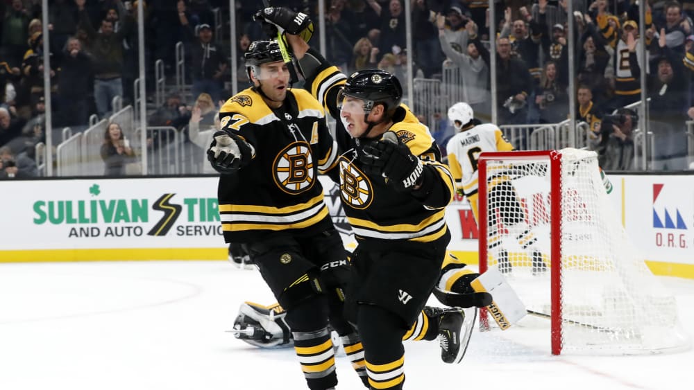 Jubel bei Brad Marchand und den Boston Bruins.