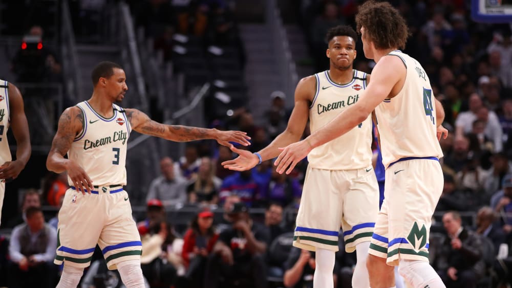 NBA: Giannis Antetokounmpo beendet Baby-Pause und führt ...