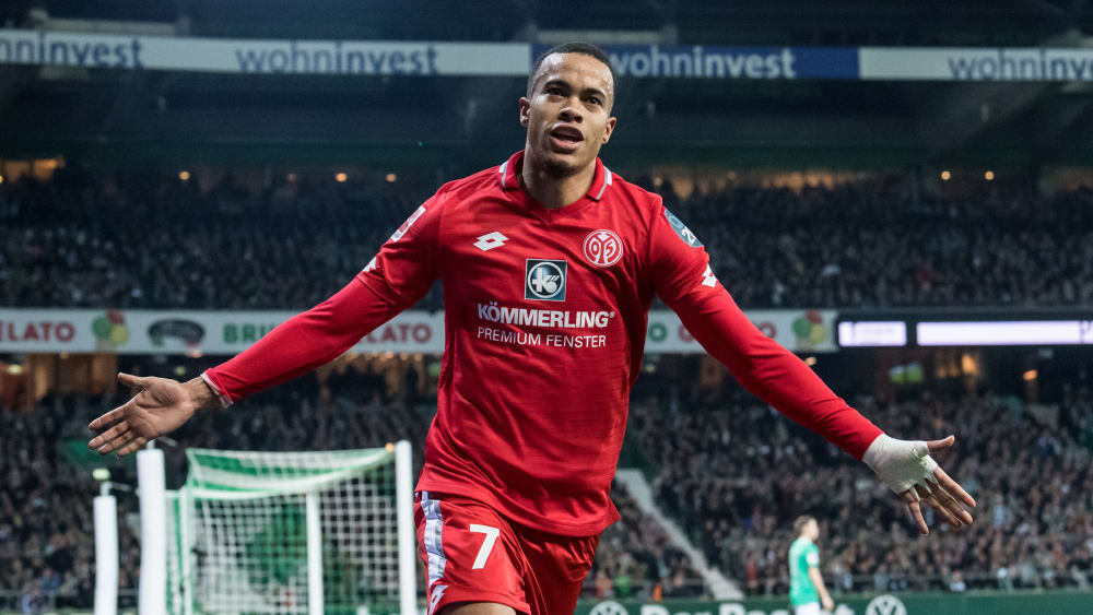 Der Mainzer Robin Quaison erwischte einen Sahnetag.