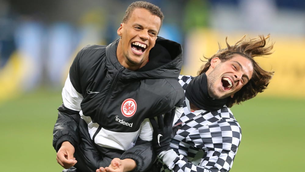 Timothy Chandler (l.) mit Goncalo Paciencia
