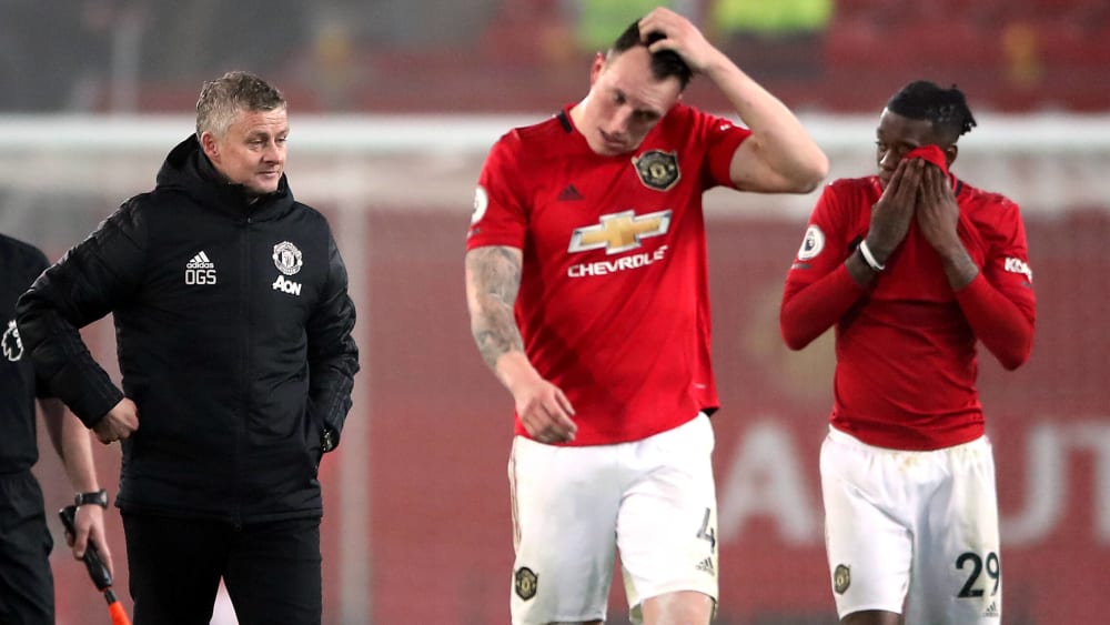 Ratlose Gesichter: Ole Gunnar Solskjaer, Phil Jones und Aaron Wan-Bissaka (v.l.) nach dem 0:2 gegen Burnley.