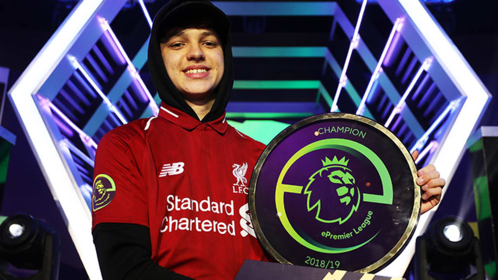 Donovan 'Tekkz' Hunt gewann die erste ePL Meisterschaft im Trikot vom FC Liverpool. Dieses Jahr bekommt der Meister sogar ein Preisgeld.