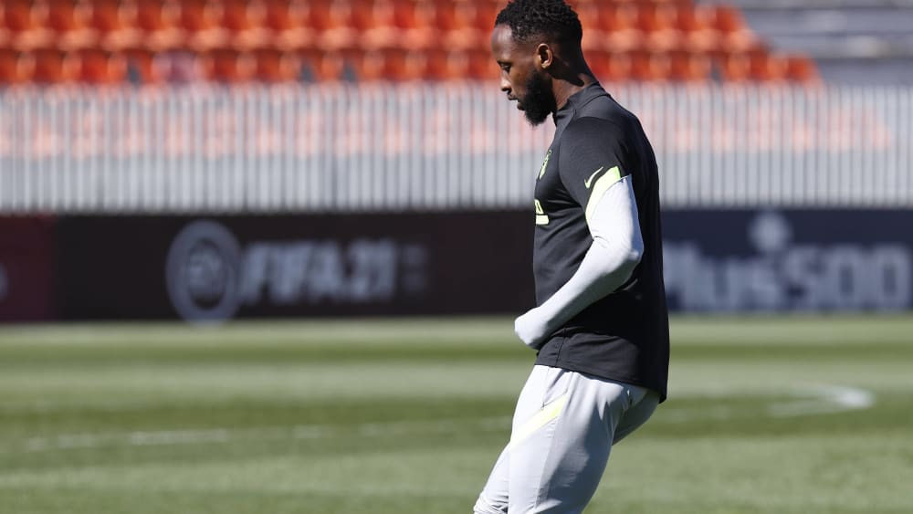 Schreckmoment im Atletico-Training: Moussa Dembelé bricht ...