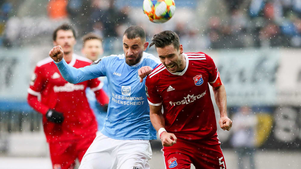 Josef Welzmüller (re.) gegen den Chemnitzer Davud Tuma
