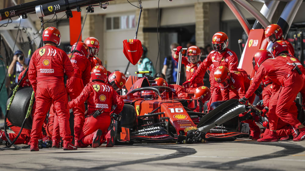 Wurde bei Ferrari getrickst? Die Konkurrenz macht der Scuderia Vorwürfe.