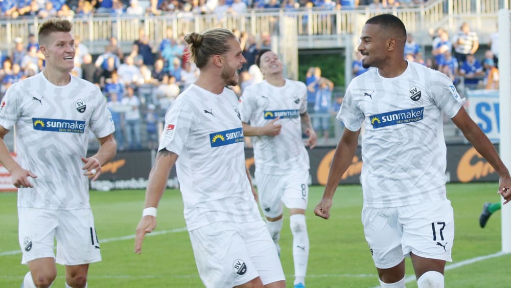 Rurik Gislason und Erik Zenga (SV Sandhausen)