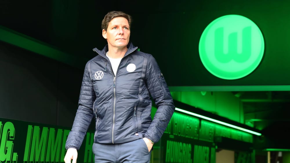 Beim VfL Wolfsburg wird weiter in Kleingruppen trainiert ...