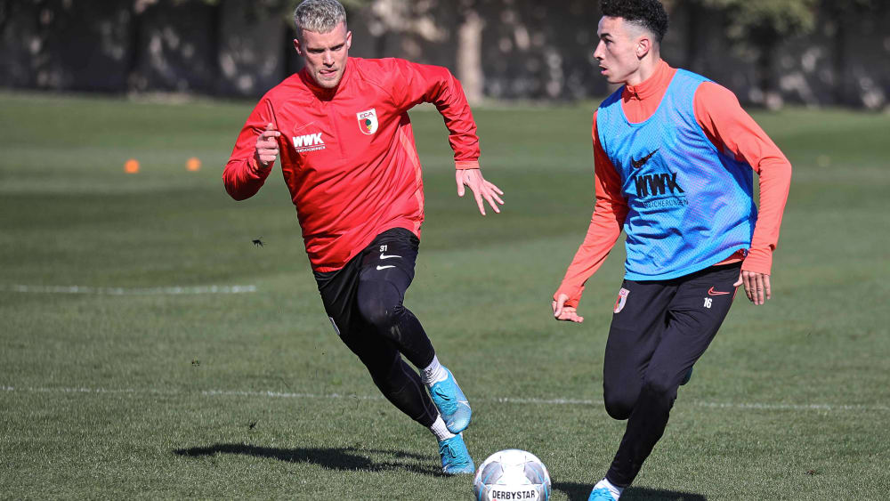Ruben Vargas (re.) trainierte wieder mit den Kollegen.