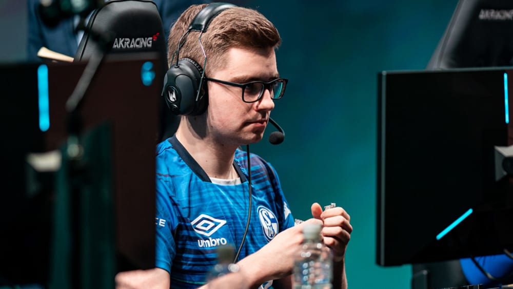Auch der neue Jungler Lukas 'Lurox' Thoma konnte das Ruder für Schalke 04 nicht herumreißen.