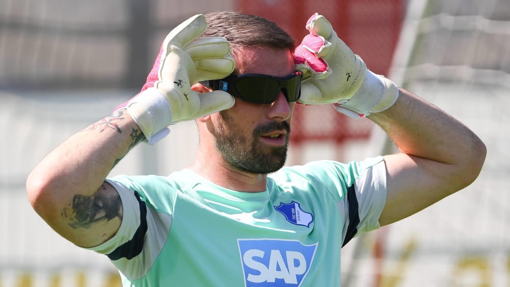 Philipp Pentke hütet das Hoffenheimer Tor gegen Frankfurt.