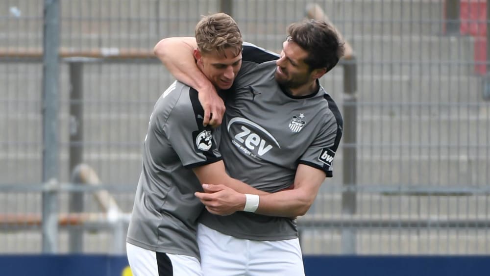 Lion Lauberbach, Ronny König