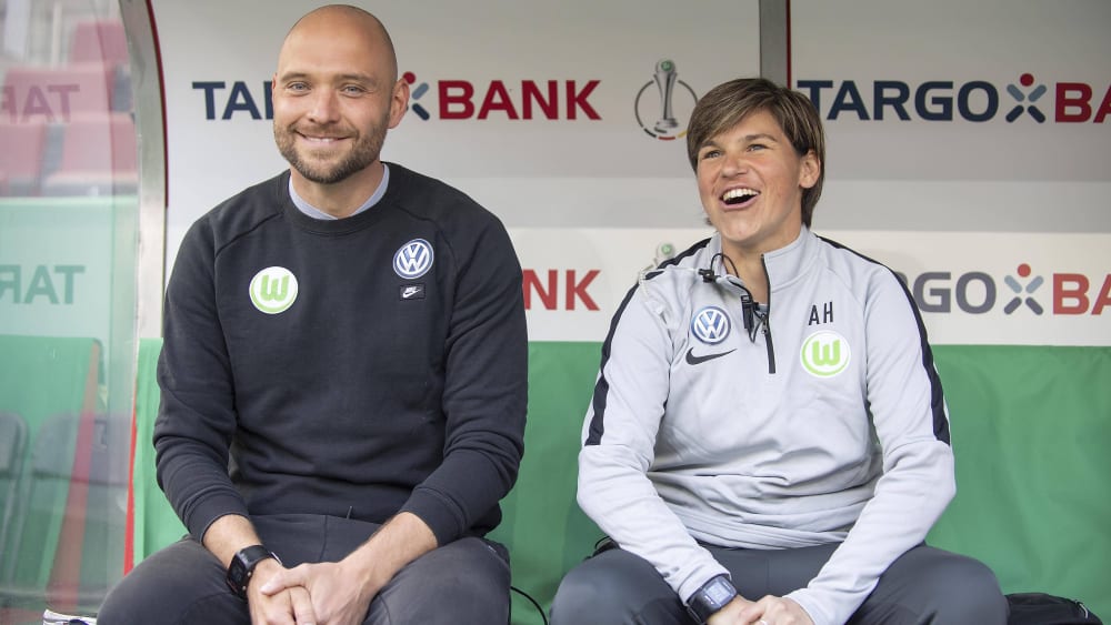 Assistenztrainerin Ariane Hingst bleibt in Wolfsburg
