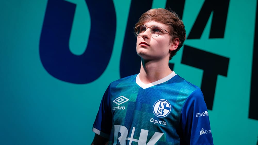 Don't bei upset: Elias 'Upset' Lipp hat vorerst zum letzten Mal im Schalke-Trikot gespielt.