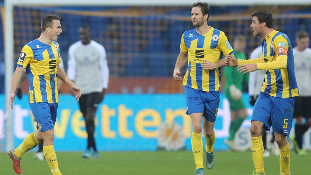 Mike Feigenspan (l.)